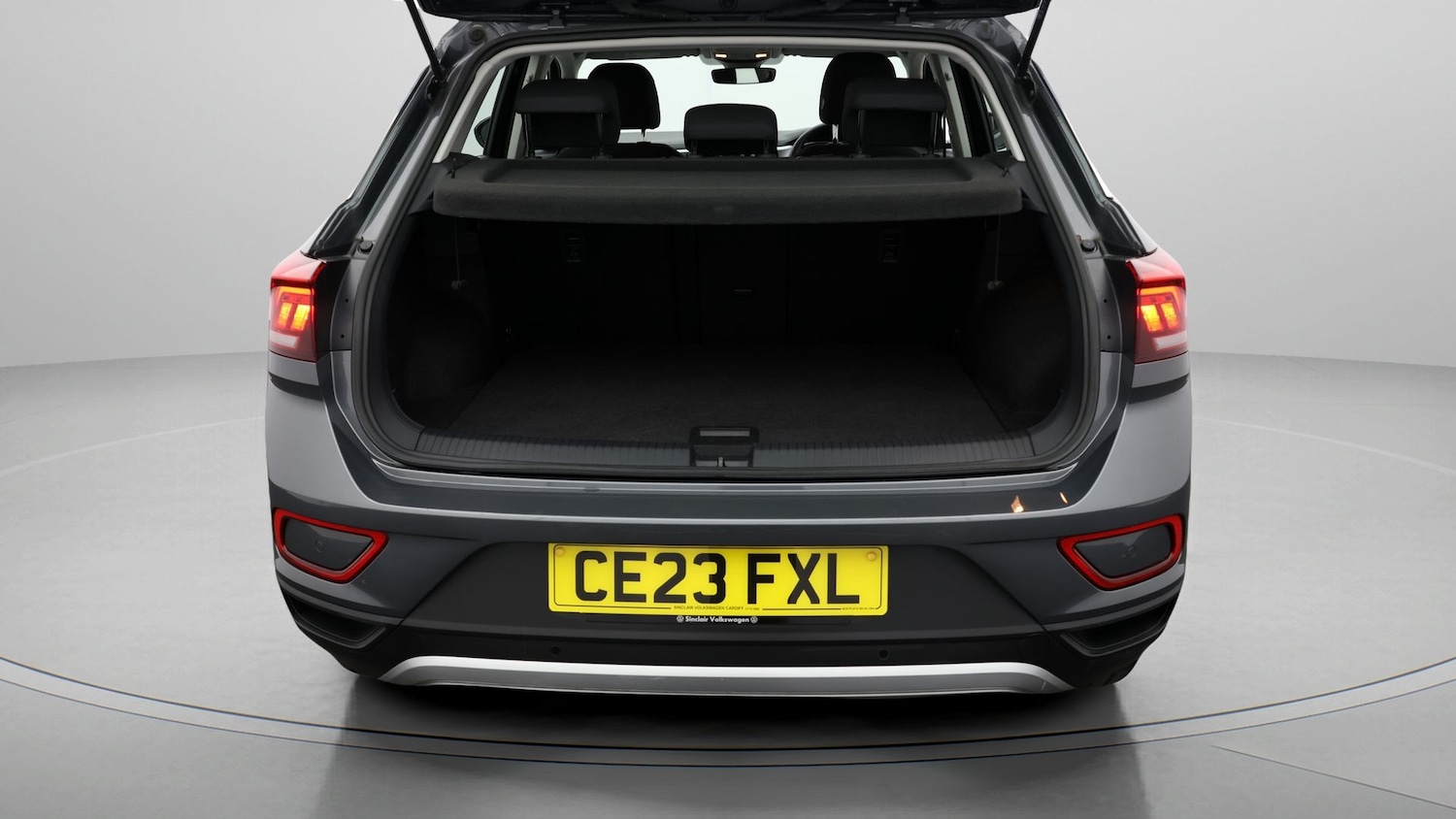 Used Volkswagen T-Roc 2023 for sale - 77413361: Photo 17