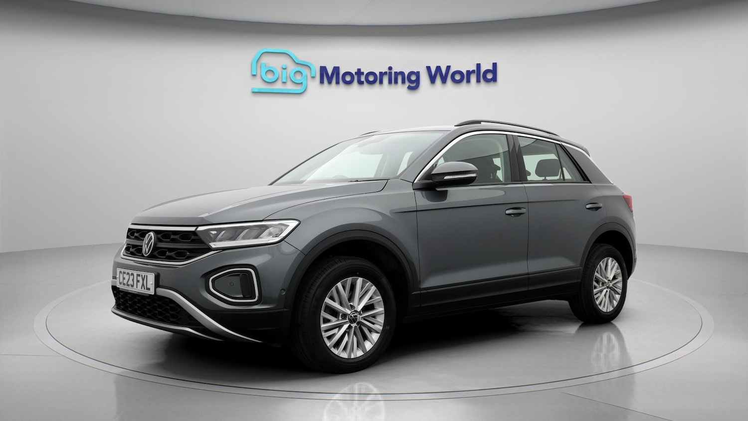 Used Volkswagen T-Roc 2023 for sale - 77413361: Photo 3