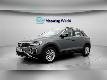 Used Volkswagen T-Roc 2023 for sale - 77413361: Photo