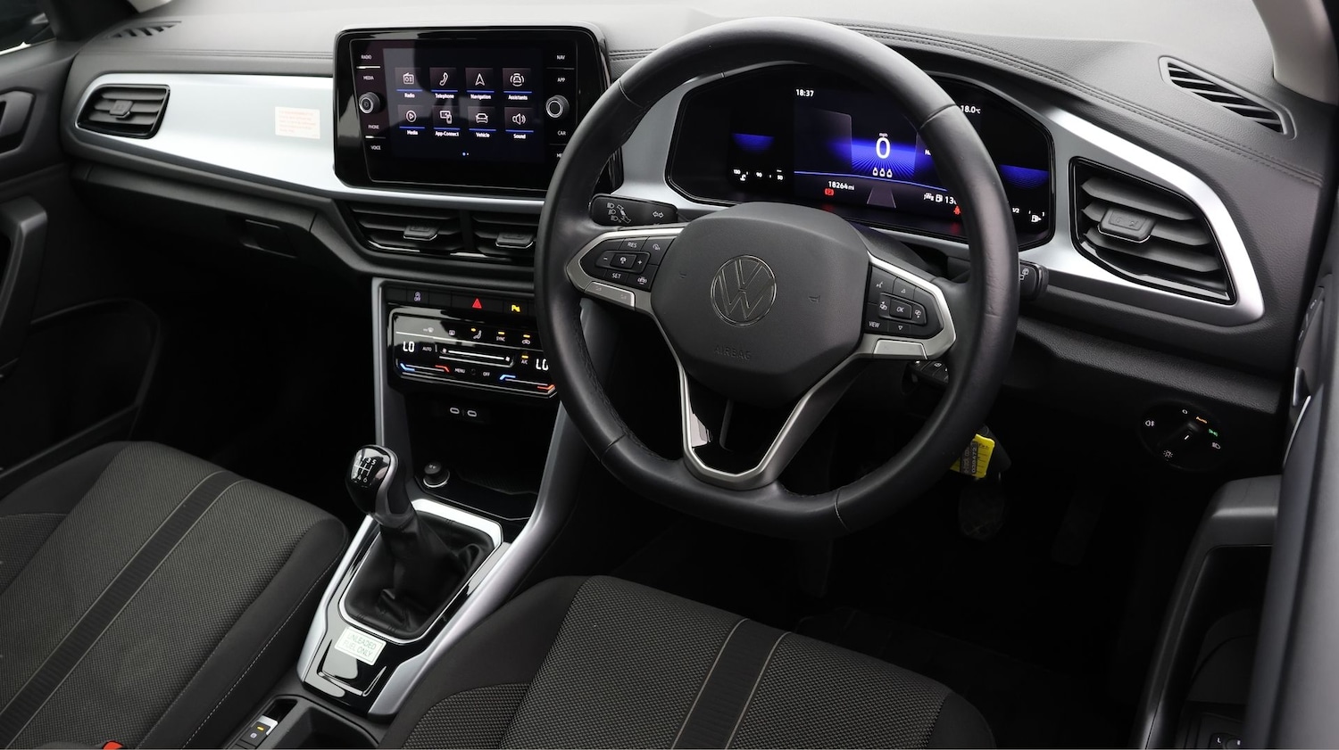 Used Volkswagen T-Roc 2023 for sale - 77413361: Photo 9