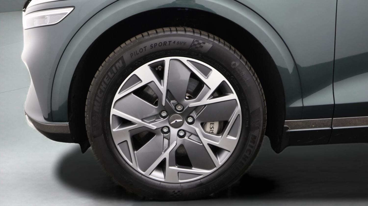 Used Genesis GV70 2023 for sale - 76646152: Photo 19