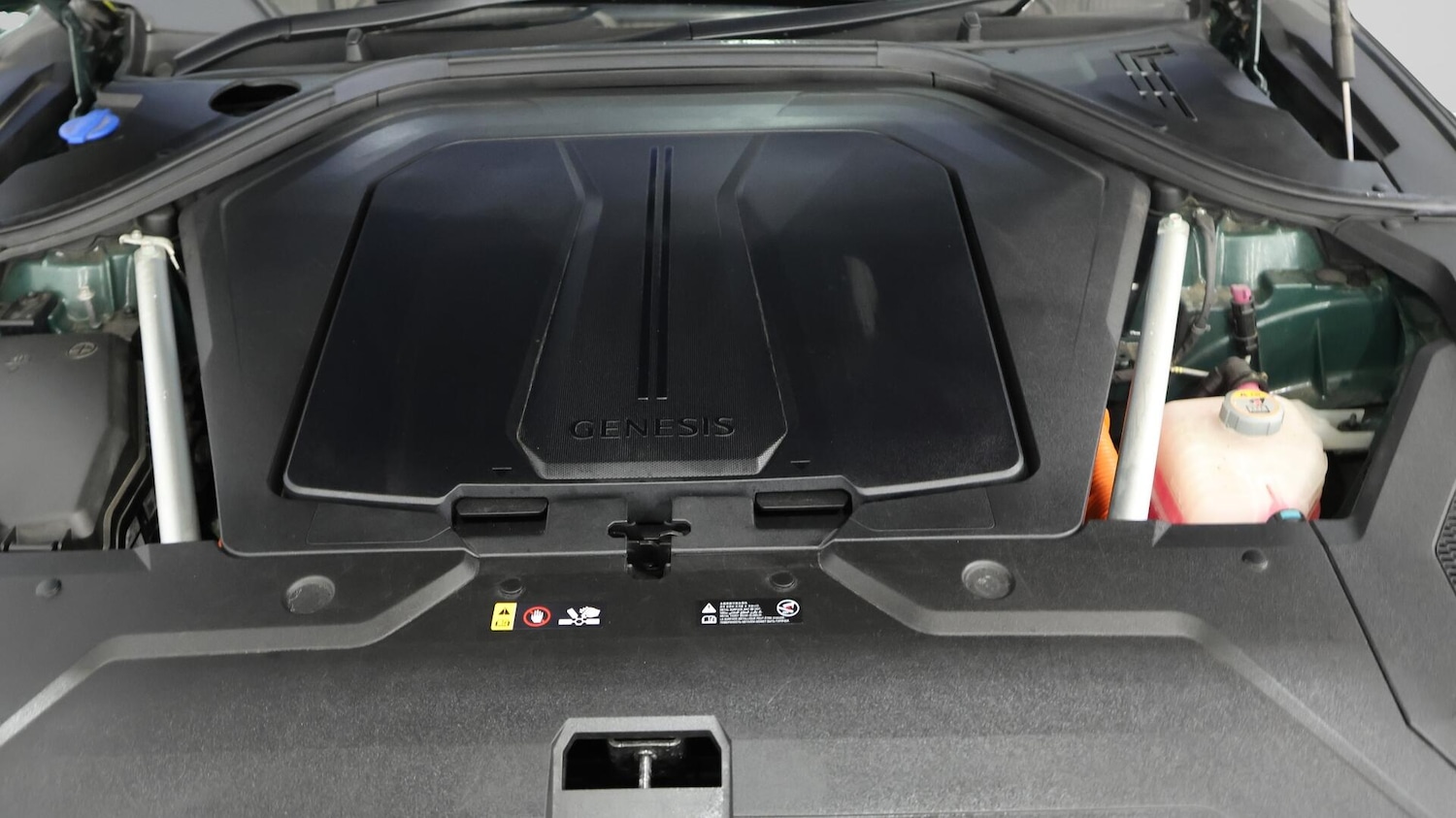 Used Genesis GV70 2023 for sale - 76646152: Photo 20