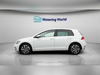 Used Volkswagen Golf 2020 for sale - 77921633: Photo
