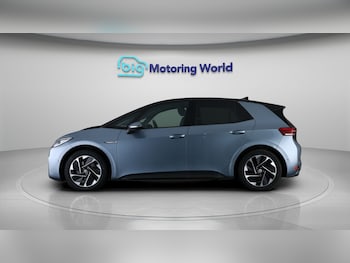 Used Volkswagen ID.3 2023 for sale - 77532188: Photo