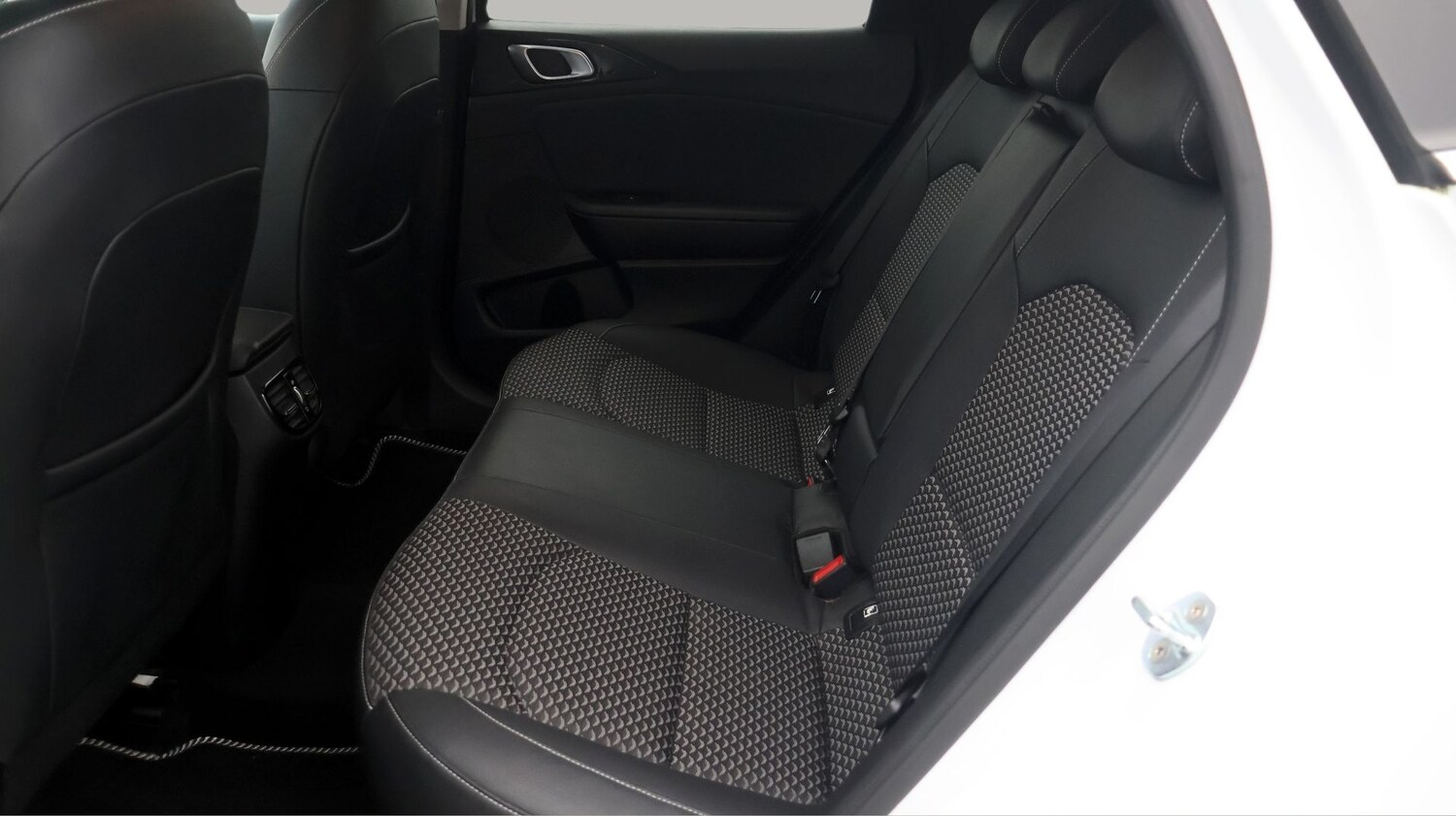 Used Kia XCeed for sale - 77889138: Photo 16