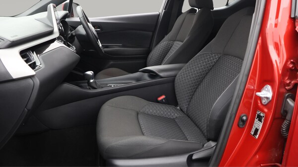 Used Toyota C-HR 2022 for sale - 76283169: Photo 15