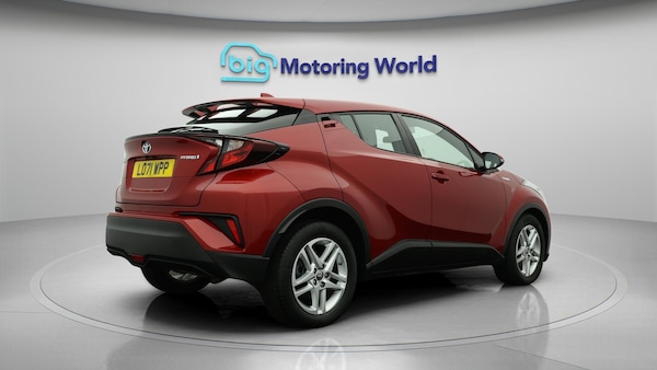 Used Toyota C-HR 2022 for sale - 76283169: Photo 8