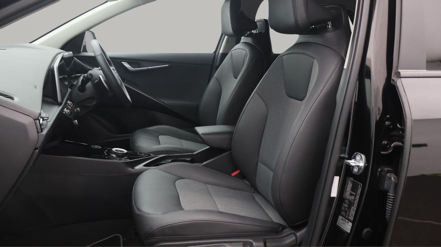 Used Kia Niro 2023 for sale - 76370998: Photo 15