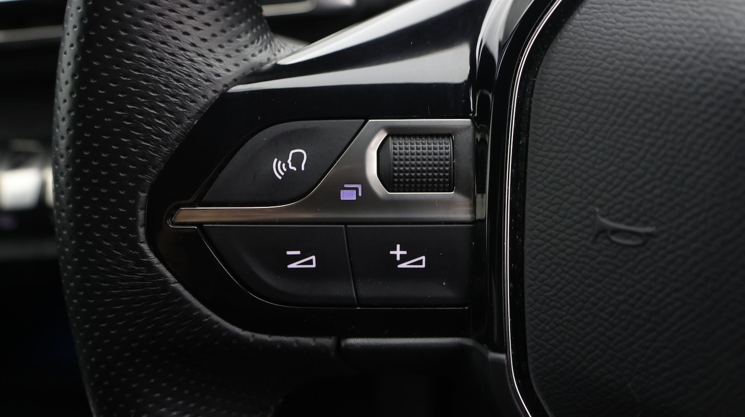 Used Peugeot 5008 2020 for sale - 77330321: Photo 23