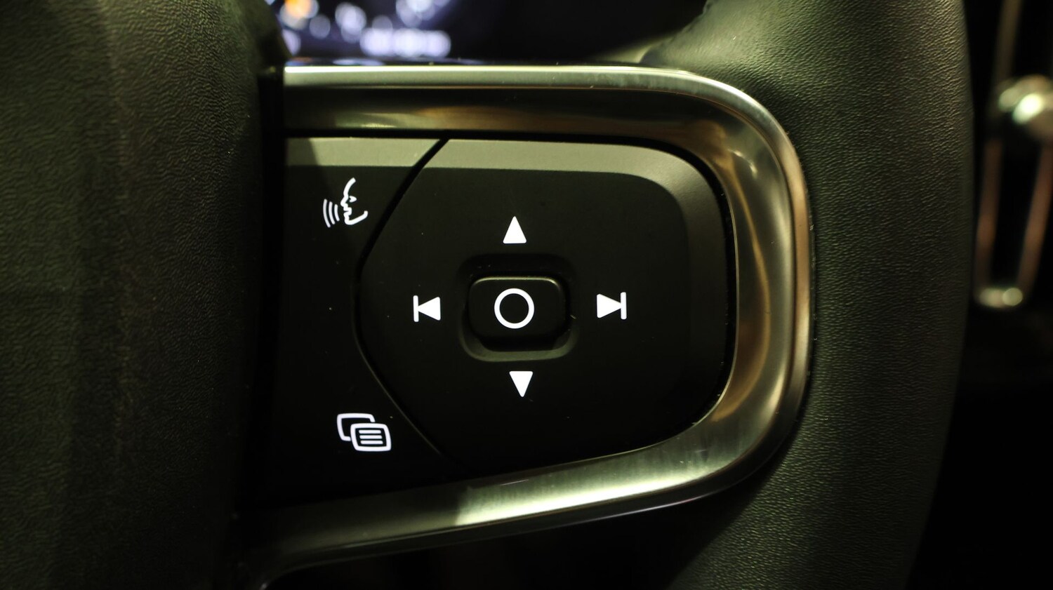 Used Volvo XC40 2022 for sale - 77278479: Photo 23