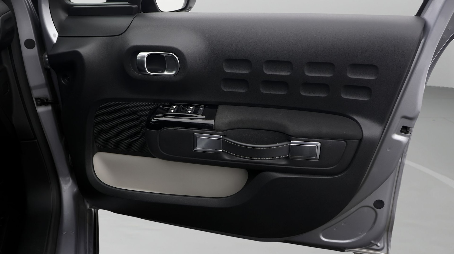 Used Citroen C3 2023 for sale - 77329407: Photo 15