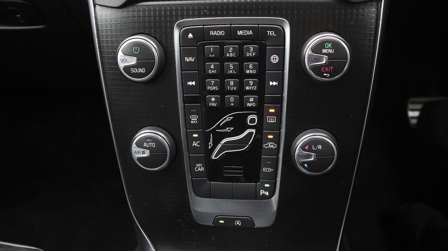 Used Volvo V40 2019 for sale - 76513055: Photo 13