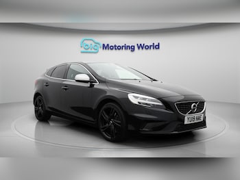Used Volvo V40 2019 for sale - 76513055: Photo