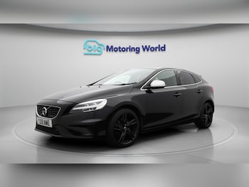 Used Volvo V40 2019 for sale - 76513055: Photo
