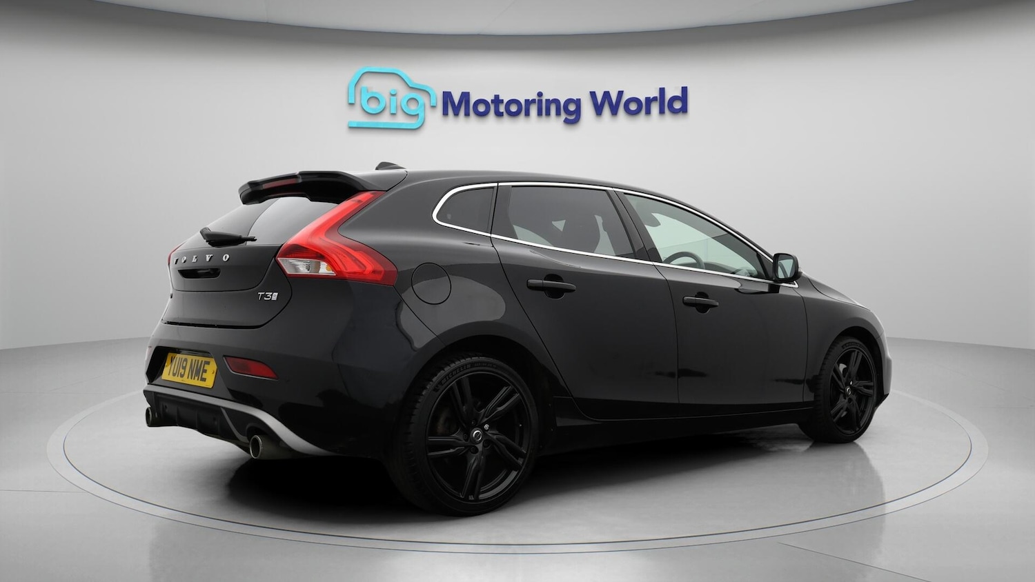 Used Volvo V40 2019 for sale - 76513055: Photo 8