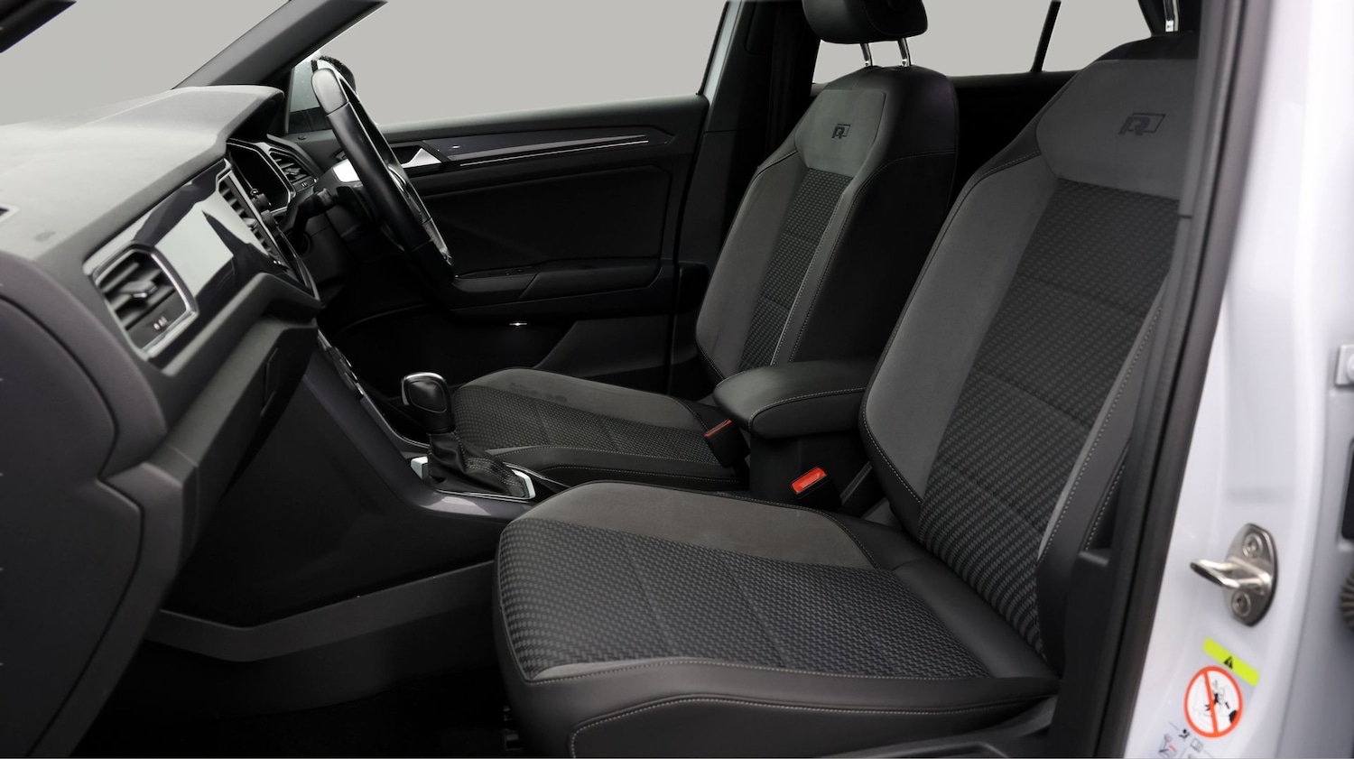 Used Volkswagen T-Roc 2021 for sale - 77595125: Photo 14