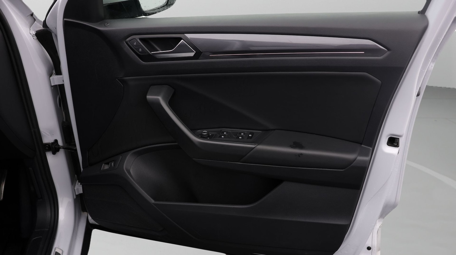 Used Volkswagen T-Roc 2021 for sale - 77595125: Photo 15