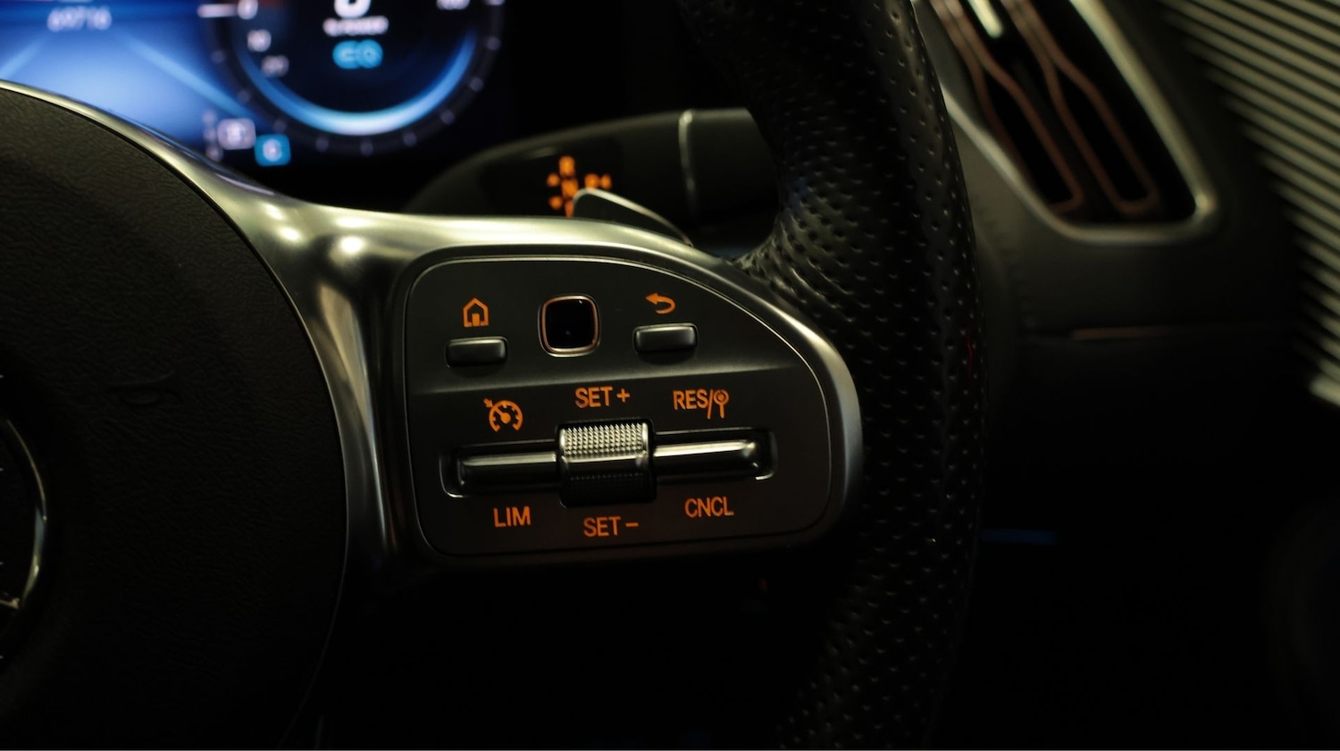 Used Mercedes-Benz EQC 2021 for sale - 78064949: Photo 23