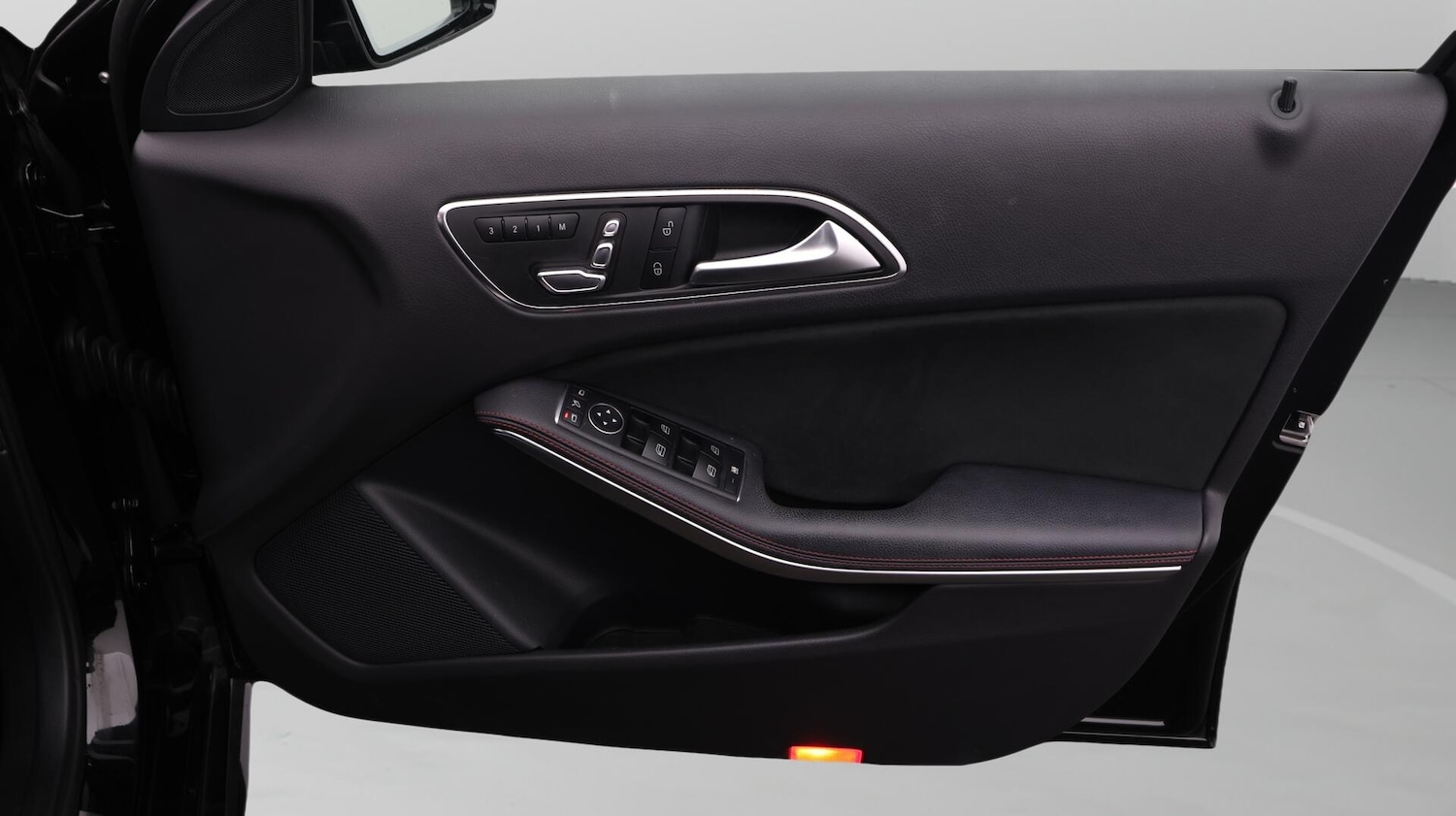Used Mercedes-Benz A-Class 2018 for sale - 76371597: Photo 16