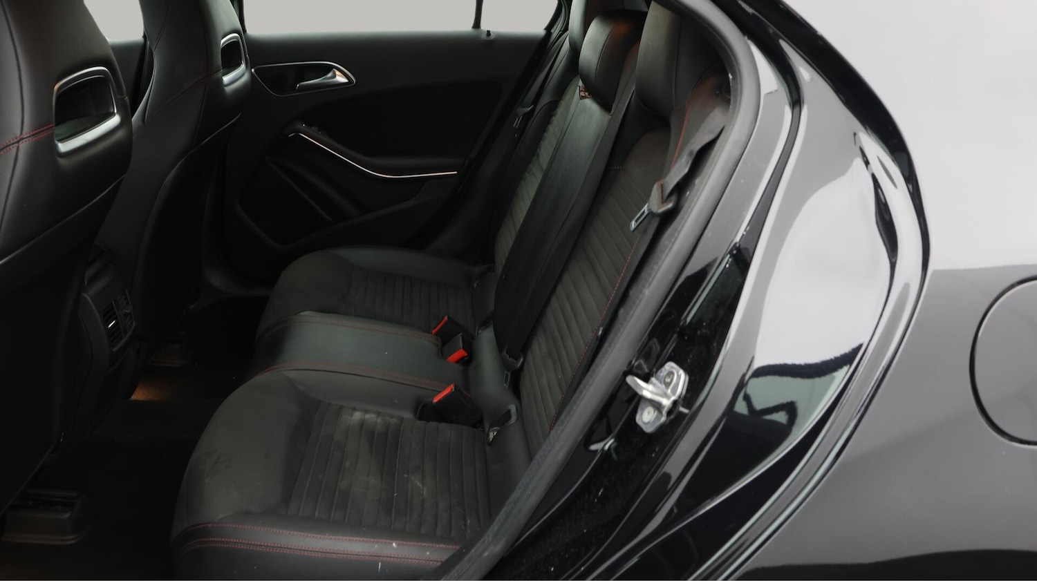 Used Mercedes-Benz A-Class 2018 for sale - 76371597: Photo 17