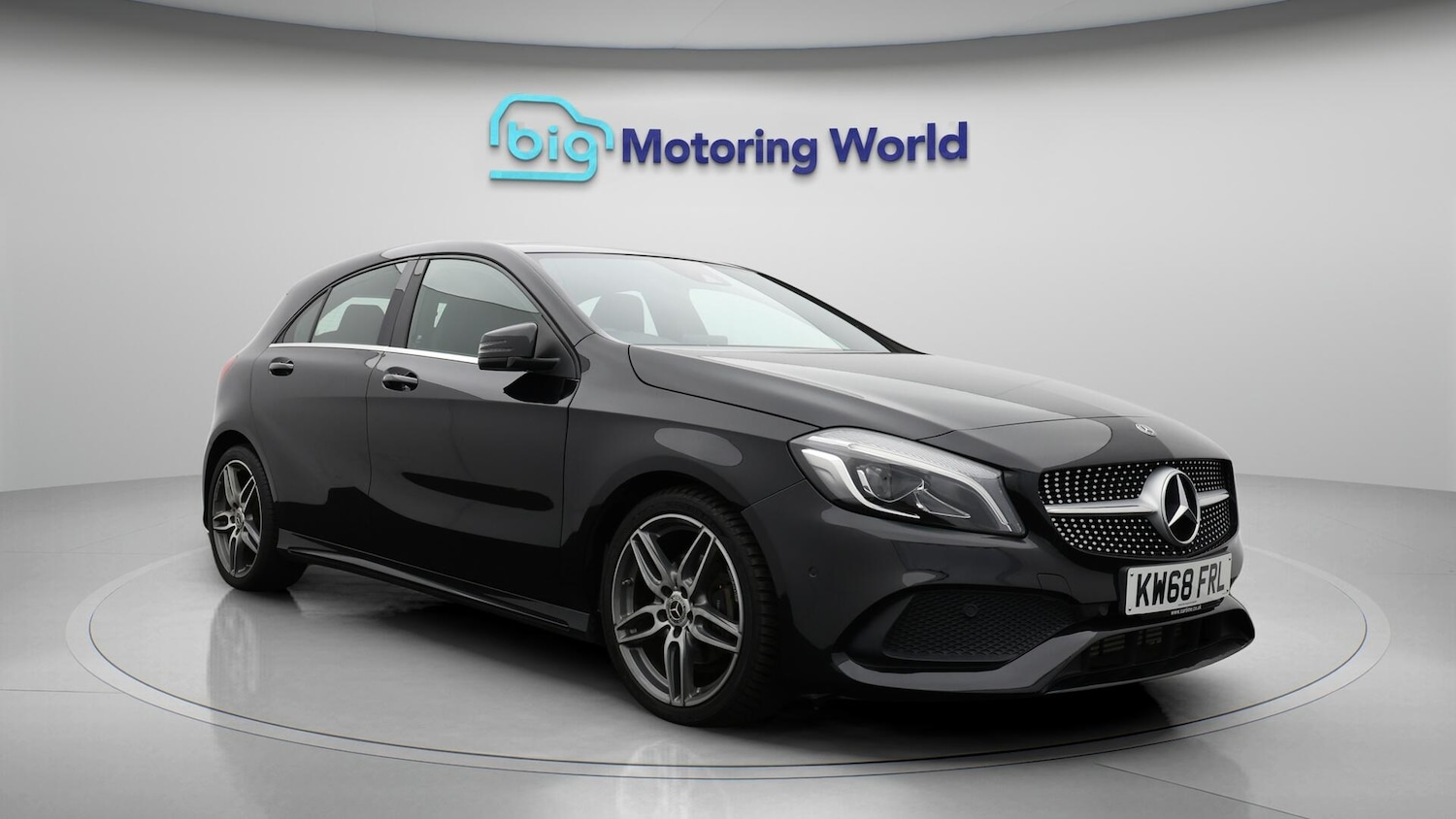 Used Mercedes-Benz A-Class 2018 for sale - 76371597: Photo 2