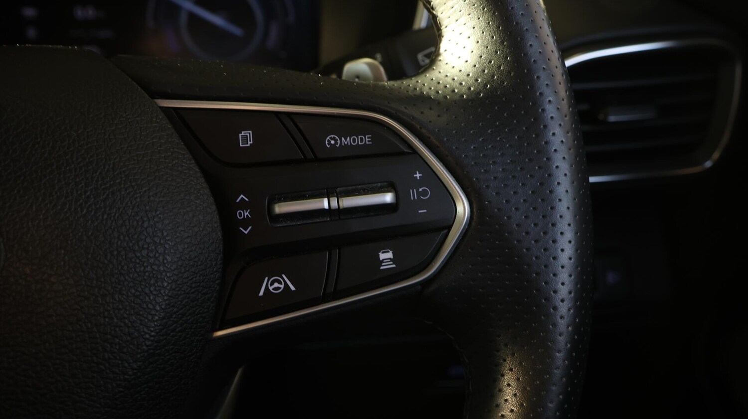 Used Hyundai Santa Fe for sale - 76727310: Photo 24