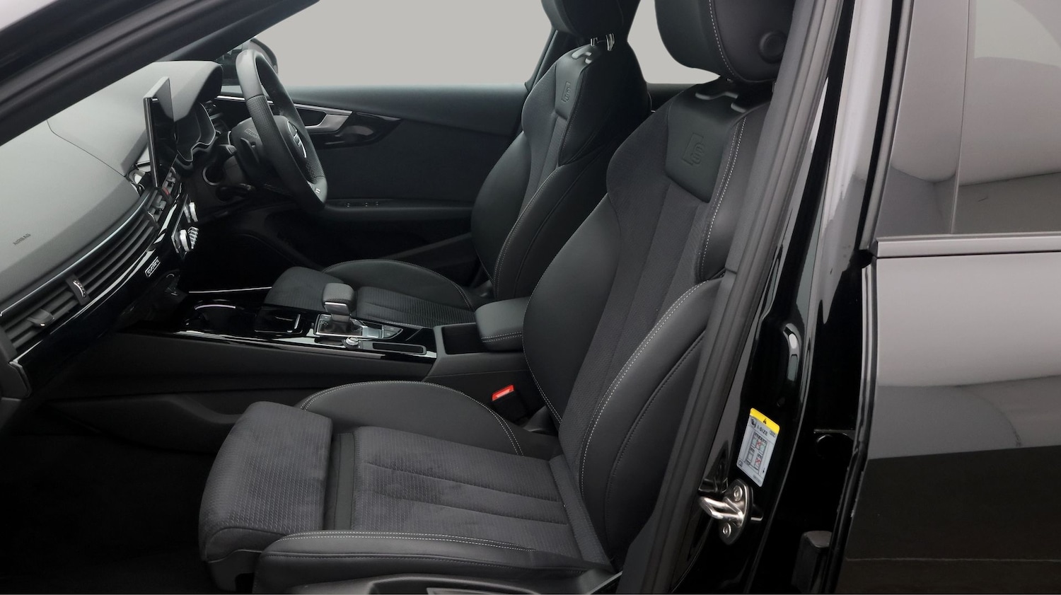 Used Audi A4 2023 for sale - 77662029: Photo 14