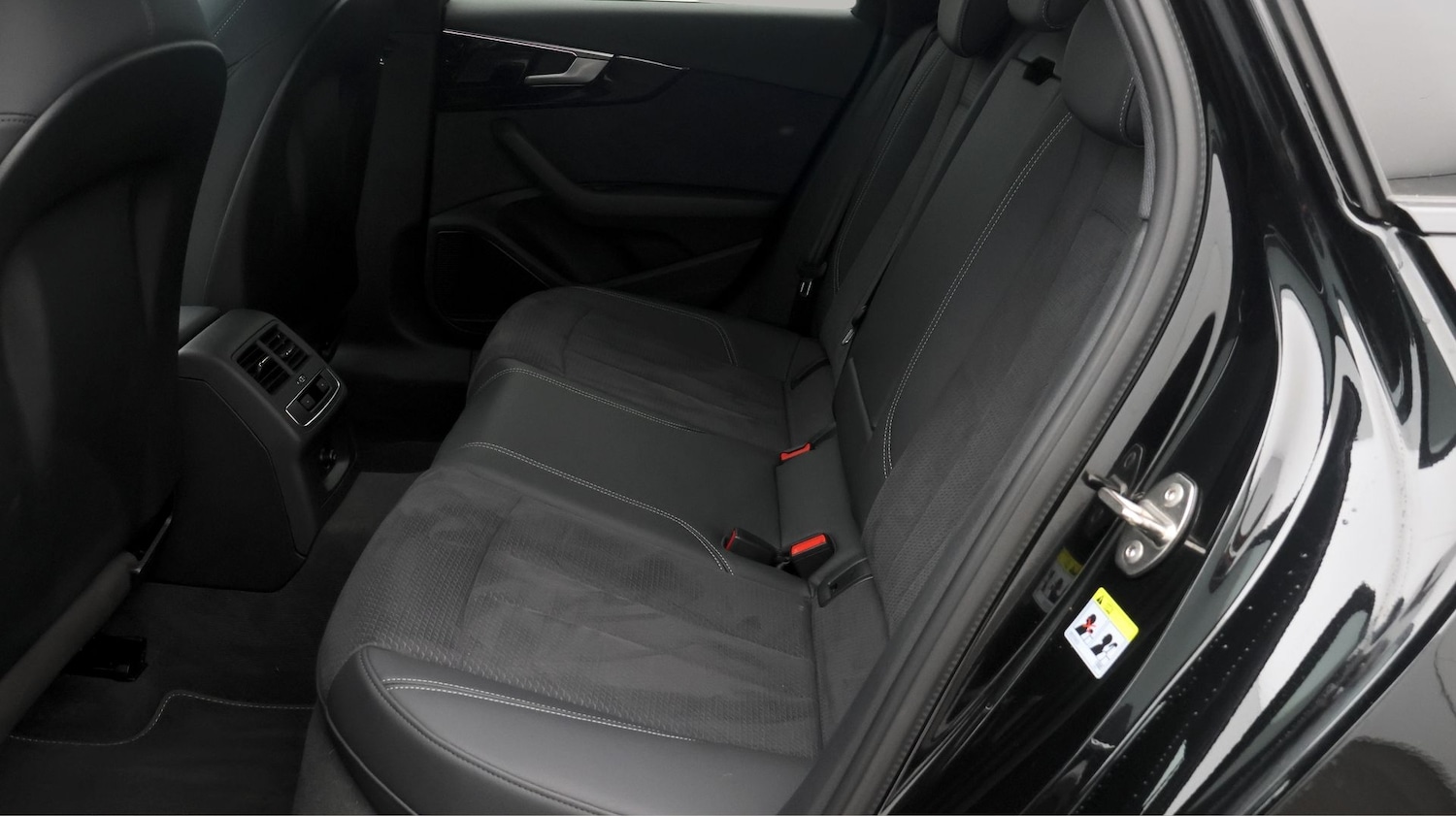 Used Audi A4 2023 for sale - 77662029: Photo 16