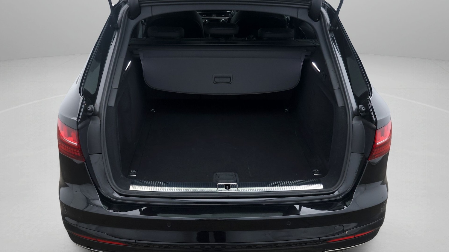 Used Audi A4 2023 for sale - 77662029: Photo 17