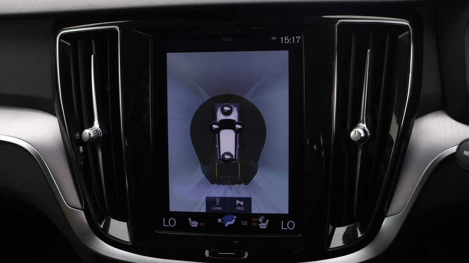 Used Volvo V60 2021 for sale - 76633790: Photo 25