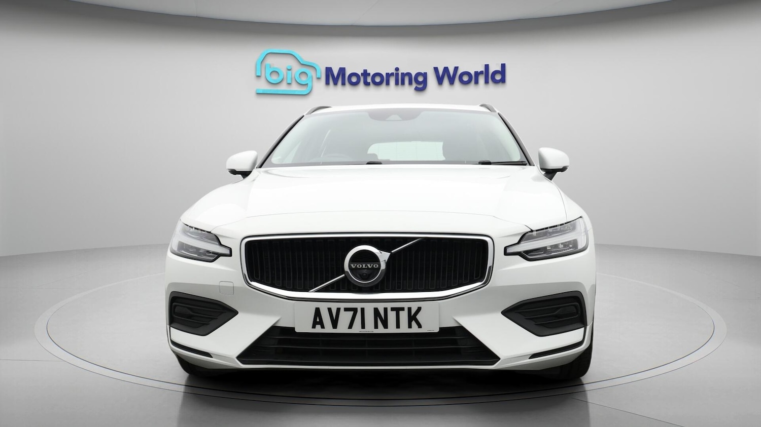Used Volvo V60 2021 for sale - 76633790: Photo 3