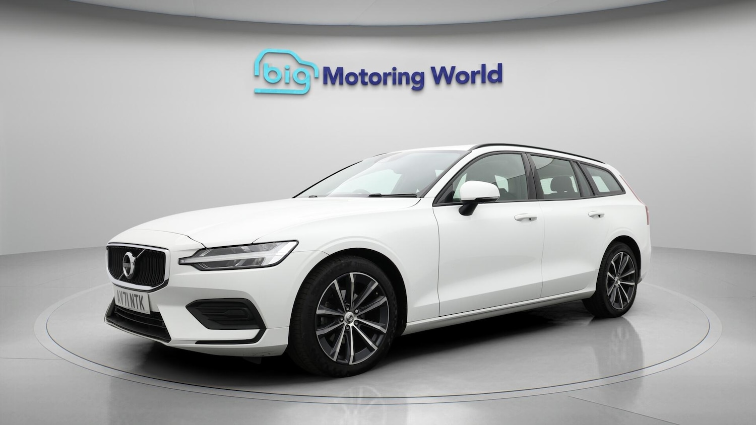 Used Volvo V60 2021 for sale - 76633790: Photo 4