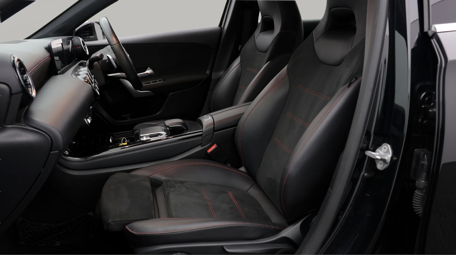 Used Mercedes-Benz A-Class 2019 for sale - 77609734: Photo 14