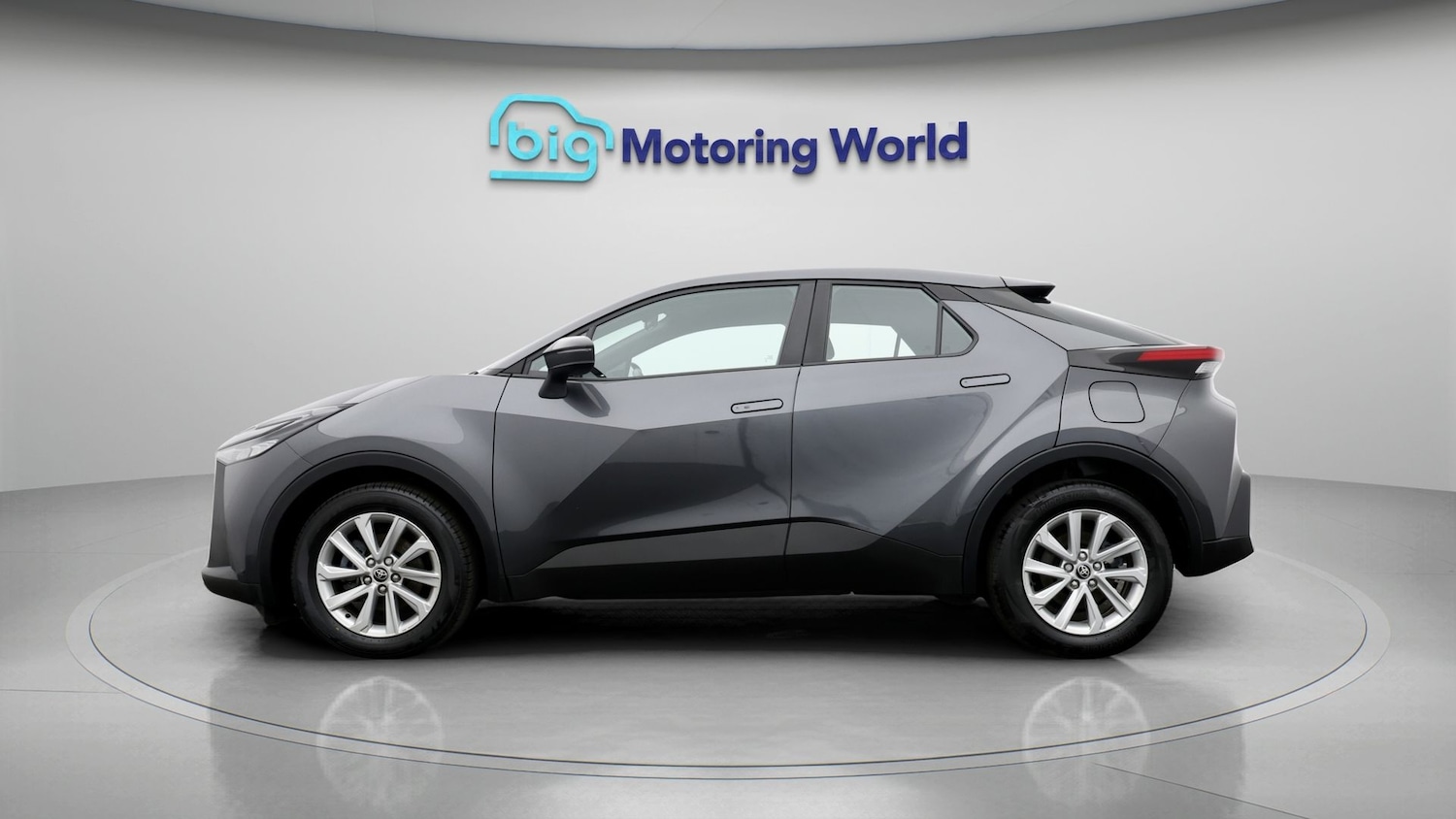 Used Toyota C-HR 2024 for sale - 77247725: Photo 4