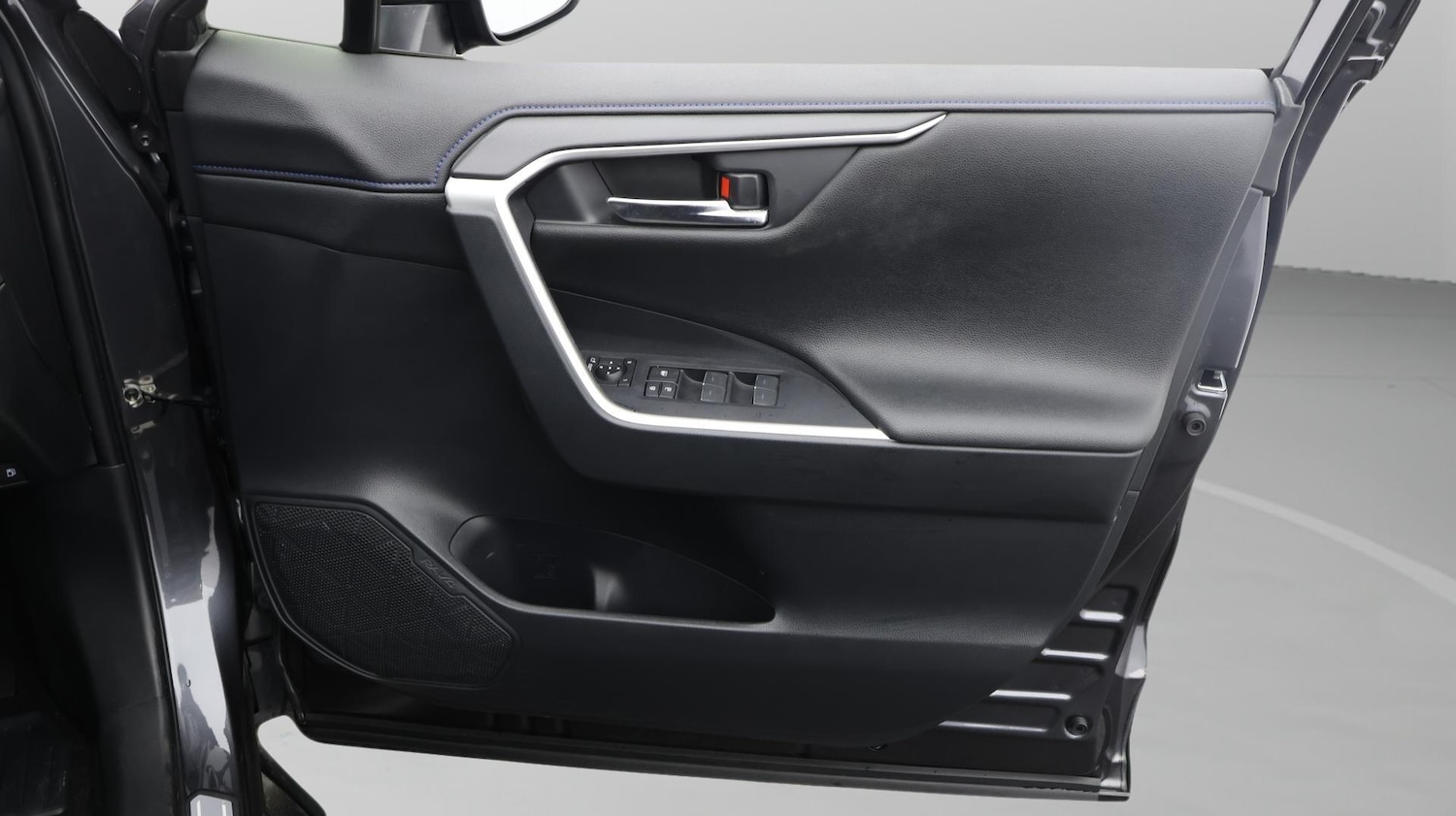 Used Toyota RAV4 2023 for sale - 76657123: Photo 16