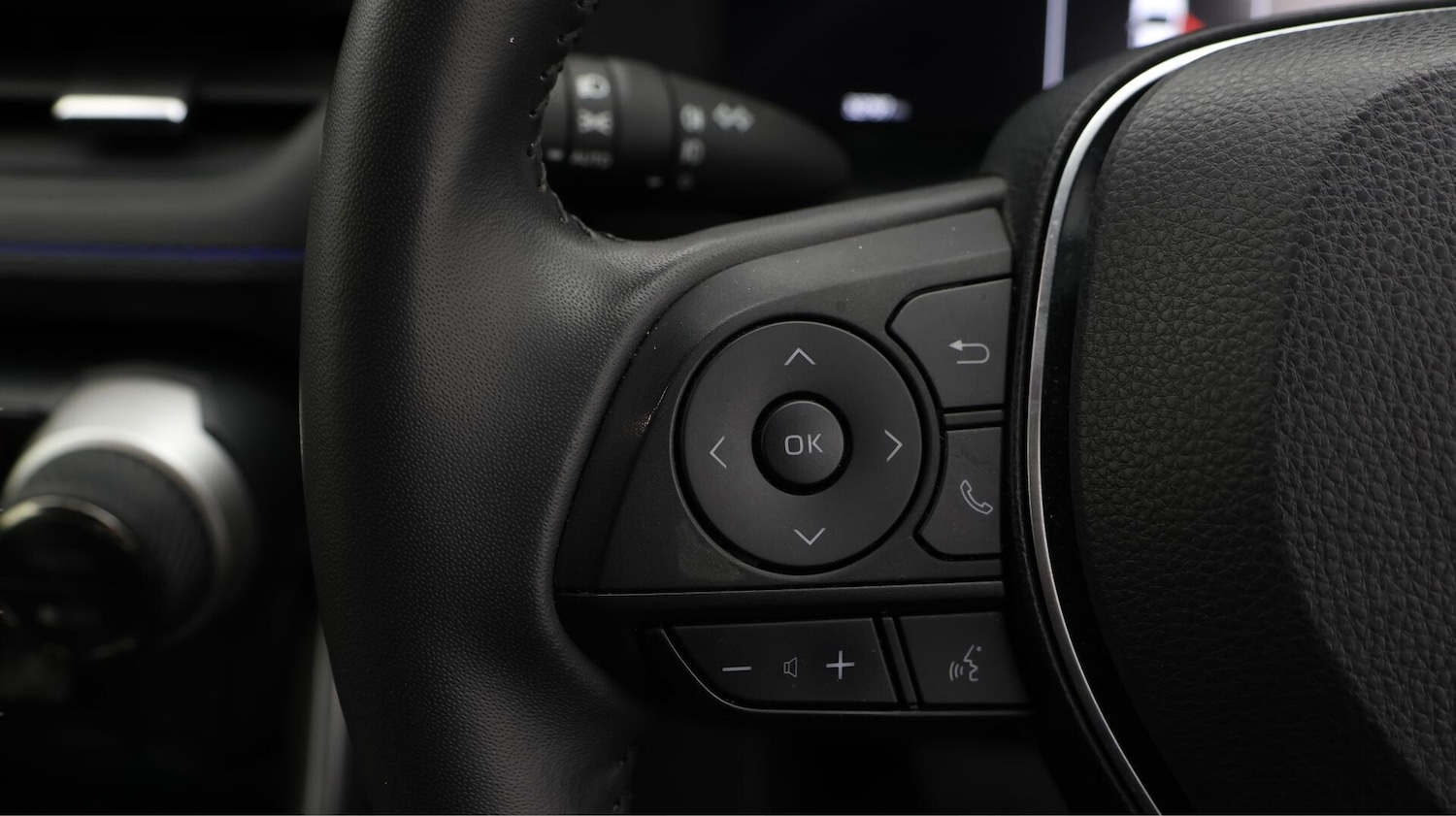 Used Toyota RAV4 2023 for sale - 76657123: Photo 23