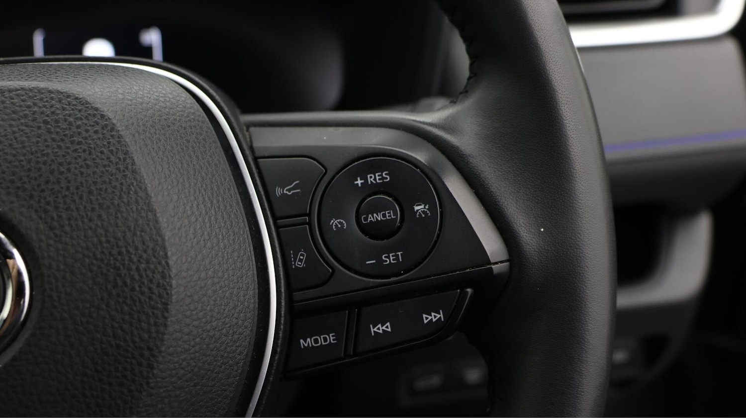 Used Toyota RAV4 2023 for sale - 76657123: Photo 24