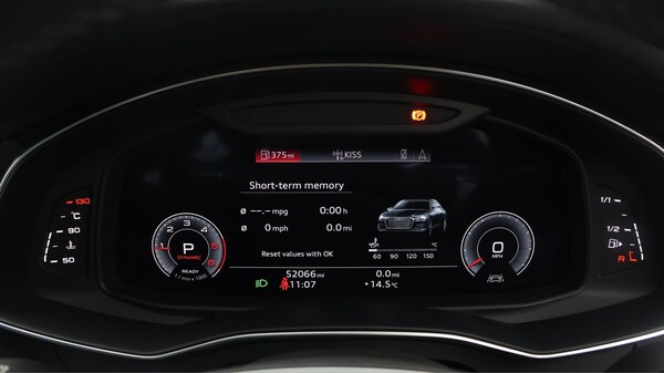 Used Audi A6 Saloon 2022 for sale - 76166463: Photo 11
