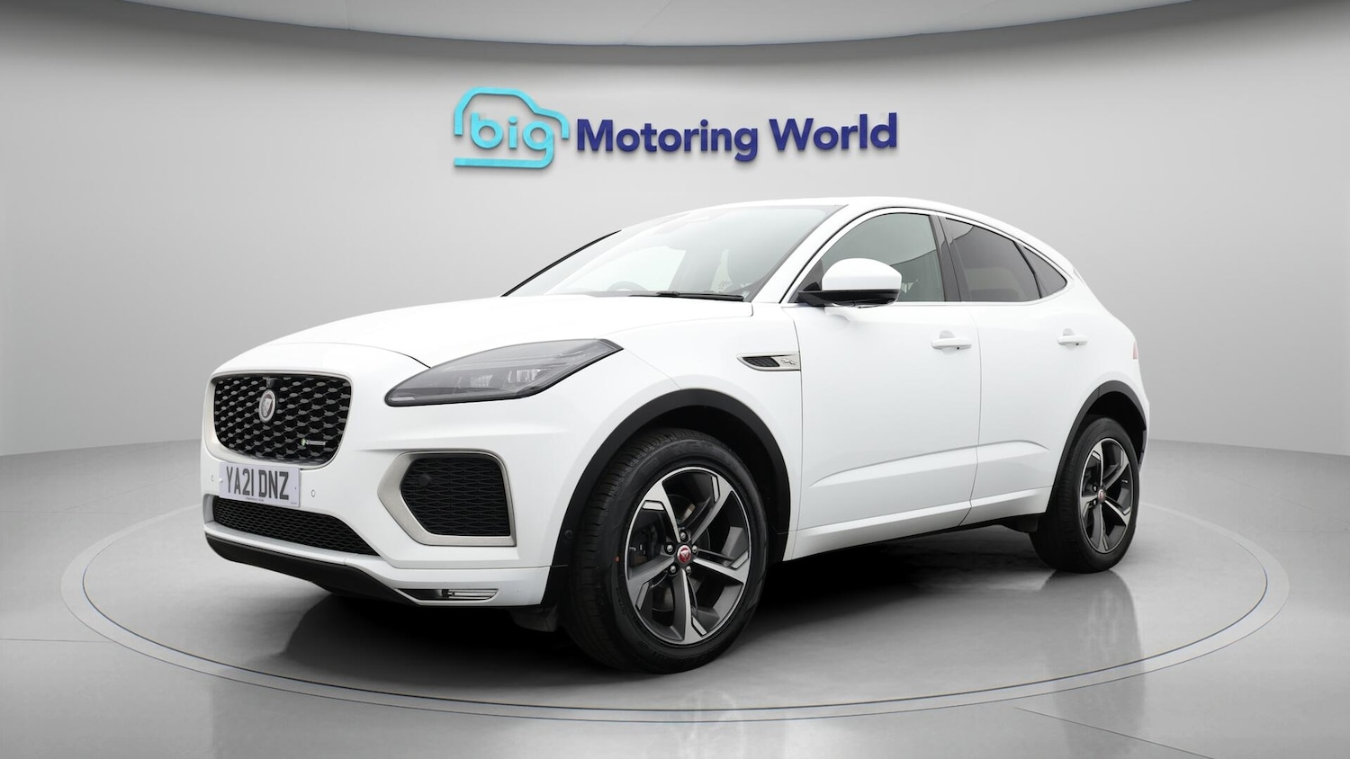 Used Jaguar E-Pace 2021 for sale - 76743605: Photo 4