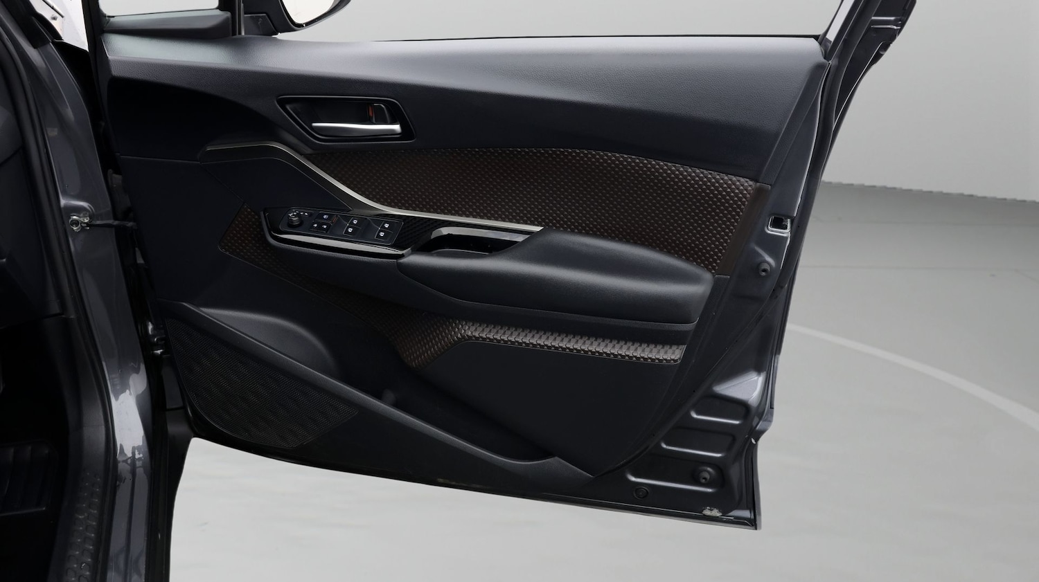 Used Toyota C-HR 2019 for sale - 77453698: Photo 15