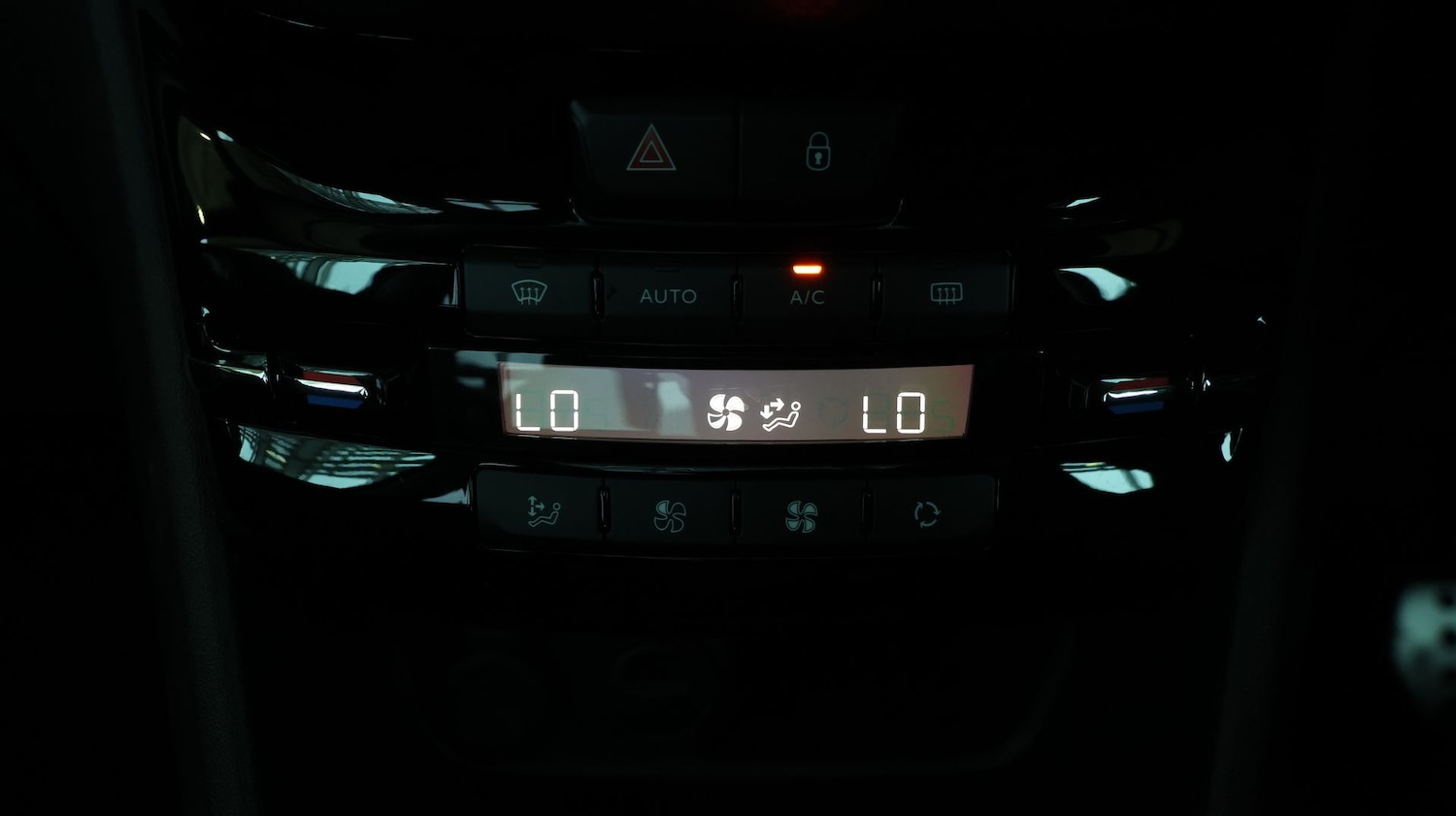 Used Peugeot 2008 2019 for sale - 77581884: Photo 12