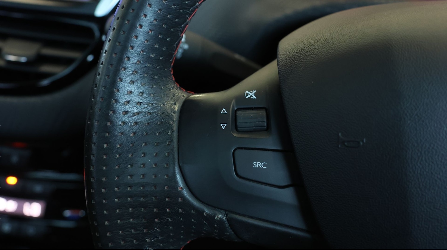 Used Peugeot 2008 2019 for sale - 77581884: Photo 23