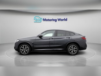 Used BMW X4 2022 for sale - 77136323: Photo