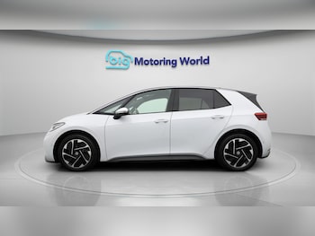 Used Volkswagen ID.3 2024 for sale - 77370916: Photo