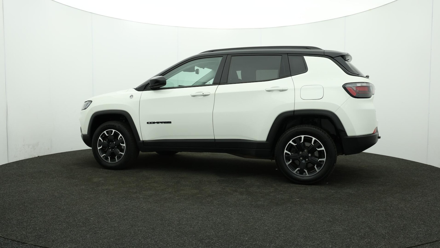 Used Jeep Compass 2023 for sale - 76189345: Photo 76