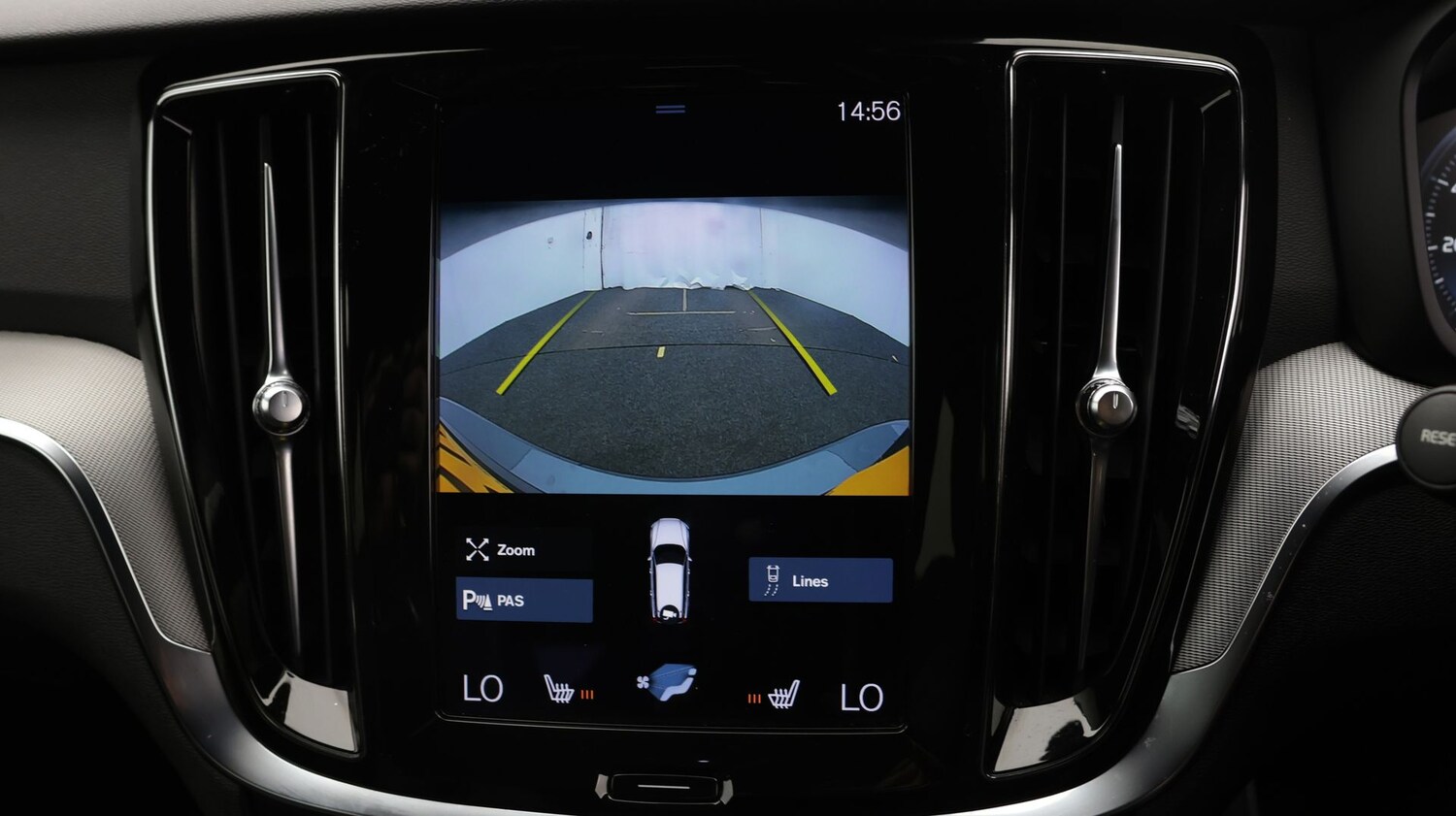 Used Volvo V60 2021 for sale - 77745311: Photo 24