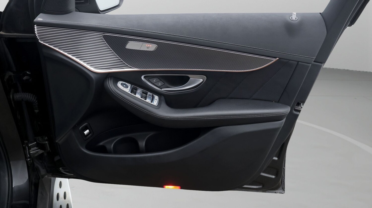 Used Mercedes-Benz EQC 2022 for sale - 77452857: Photo 15