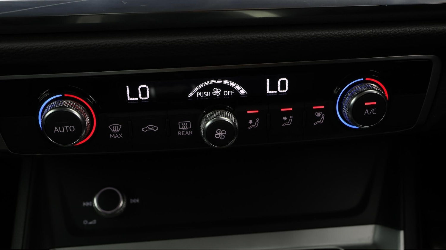 Used Audi Q3 2019 for sale - 76083921: Photo 13