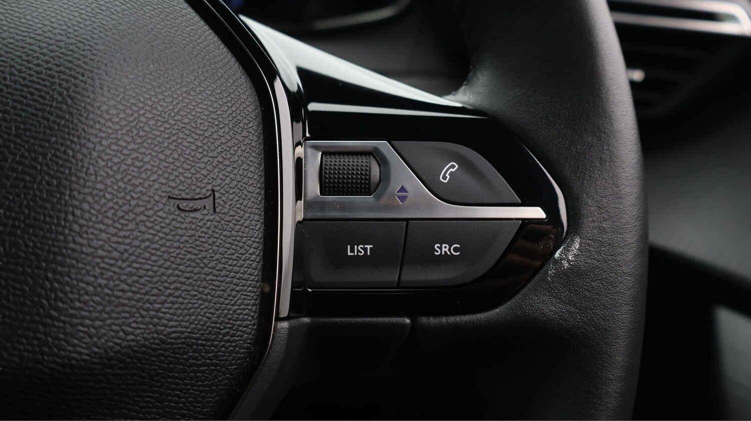 Used Peugeot 2008 2024 for sale - 77351065: Photo 22