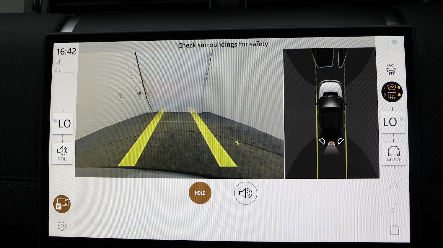 Used Land Rover Discovery Sport 2023 for sale - 76431932: Photo 25